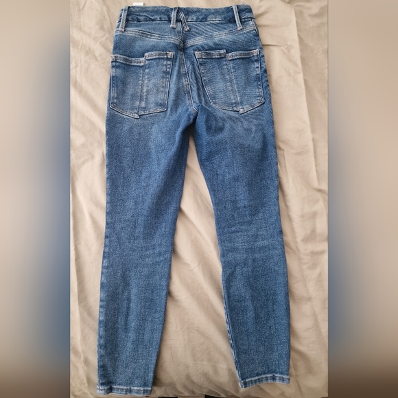 Good American Good Waist Crop Jeans size 24/00 - Picture 3 of 7